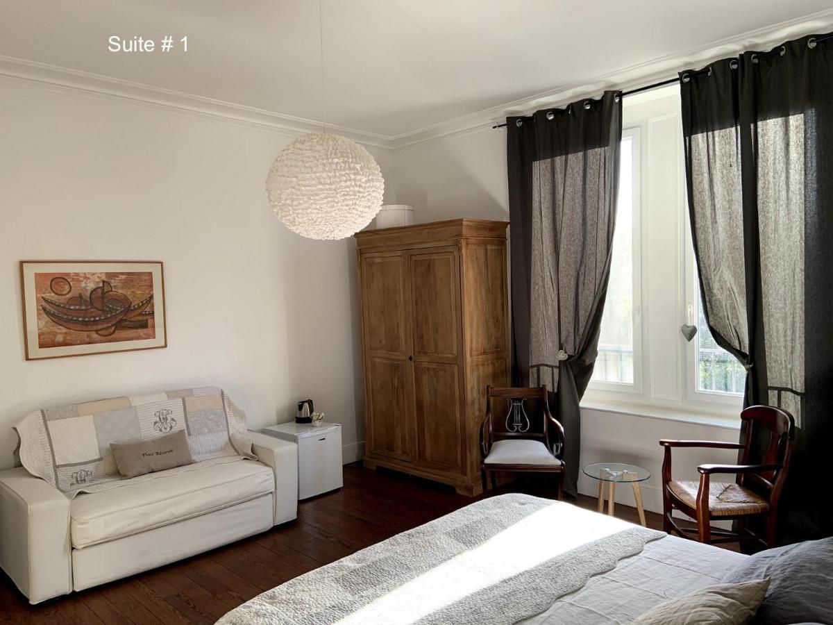 Bed and Breakfast Un Nid en Camargue Salin-de-Giraud Exterior foto