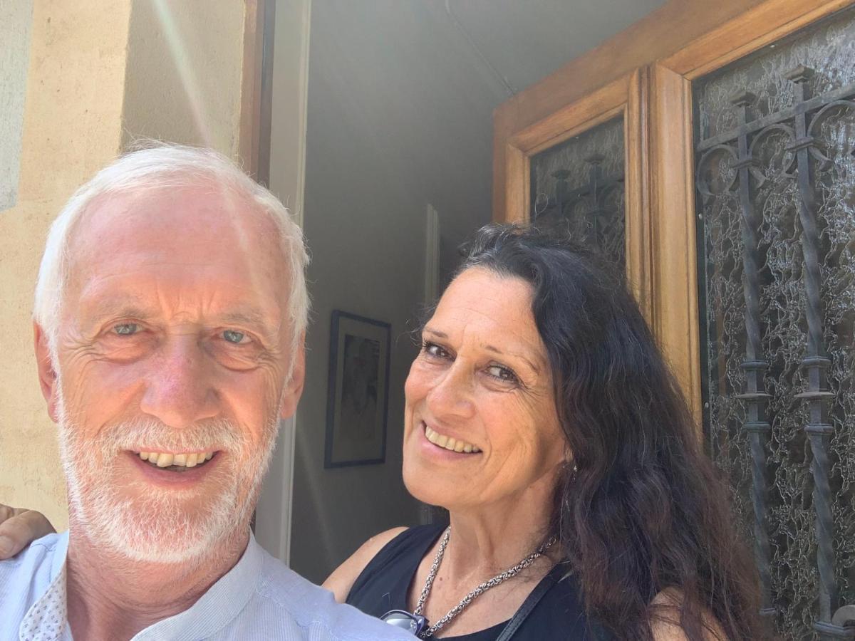 Bed and Breakfast Un Nid en Camargue Salin-de-Giraud Exterior foto