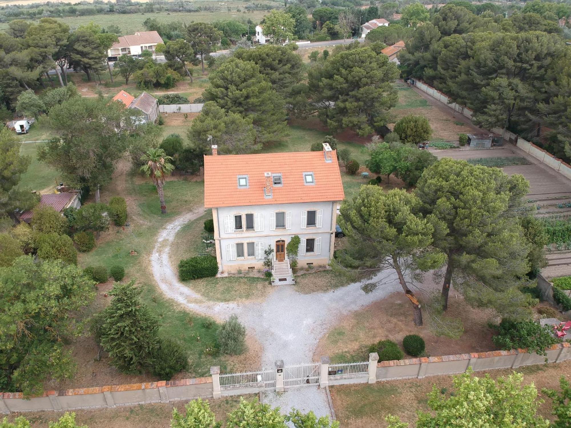 Bed and Breakfast Un Nid en Camargue Salin-de-Giraud Exterior foto