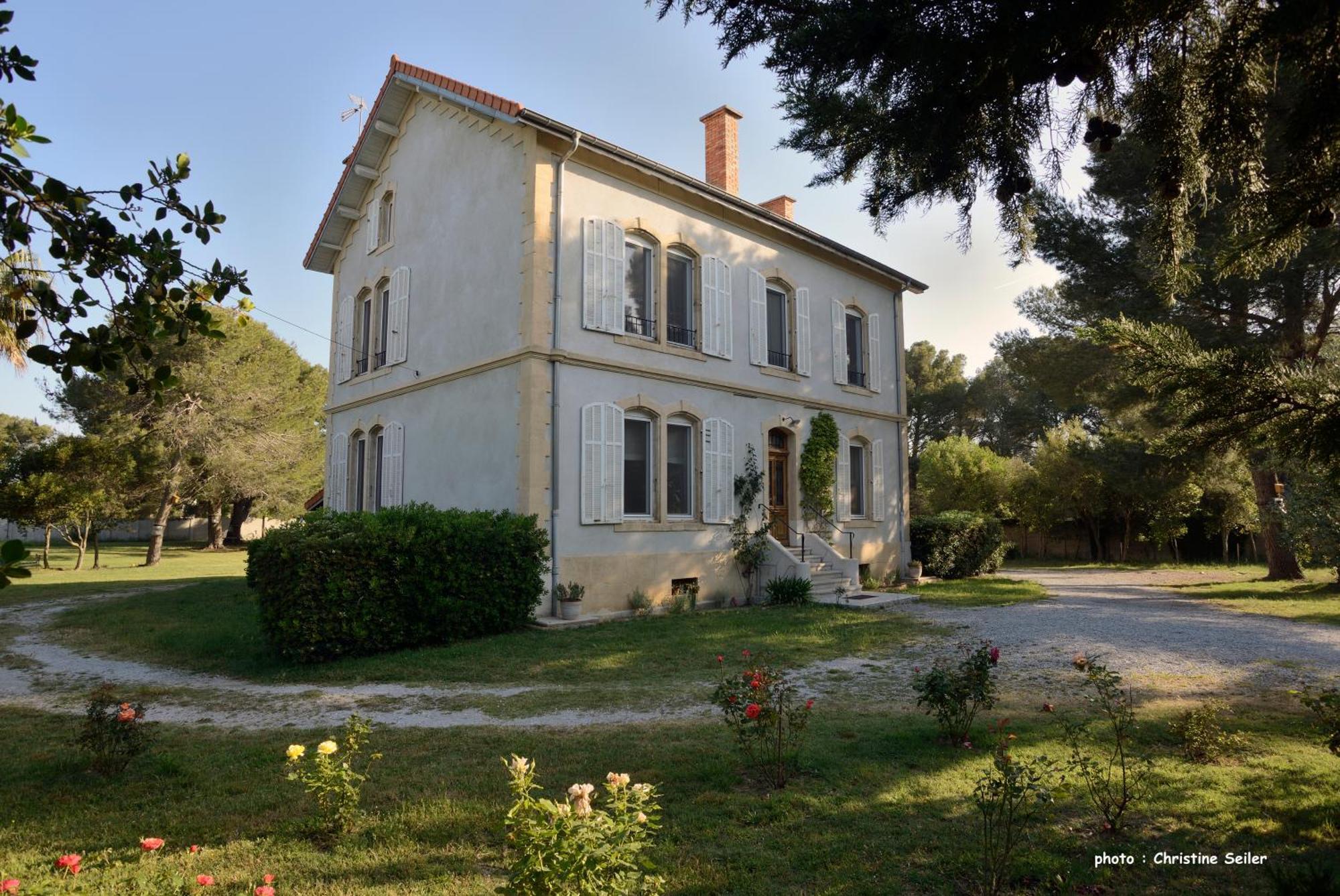 Bed and Breakfast Un Nid en Camargue Salin-de-Giraud Exterior foto